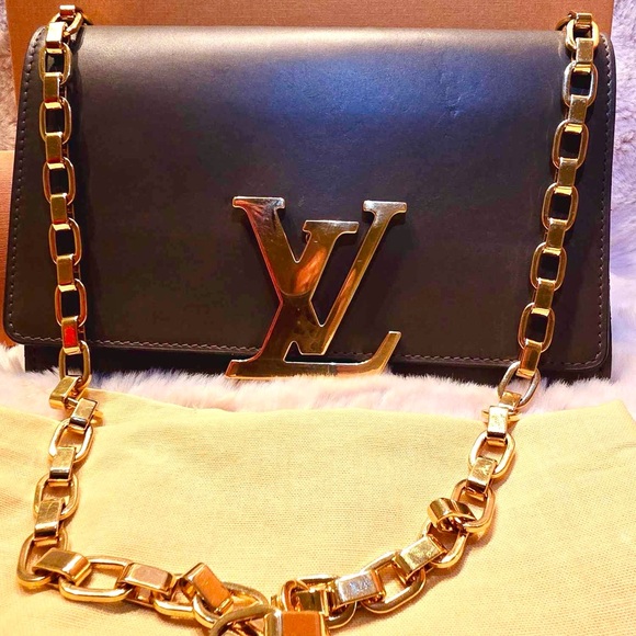 Louis Vuitton Granit Leather Chain
Louise GM Bag with full inclusion! - Picture 2 of 11